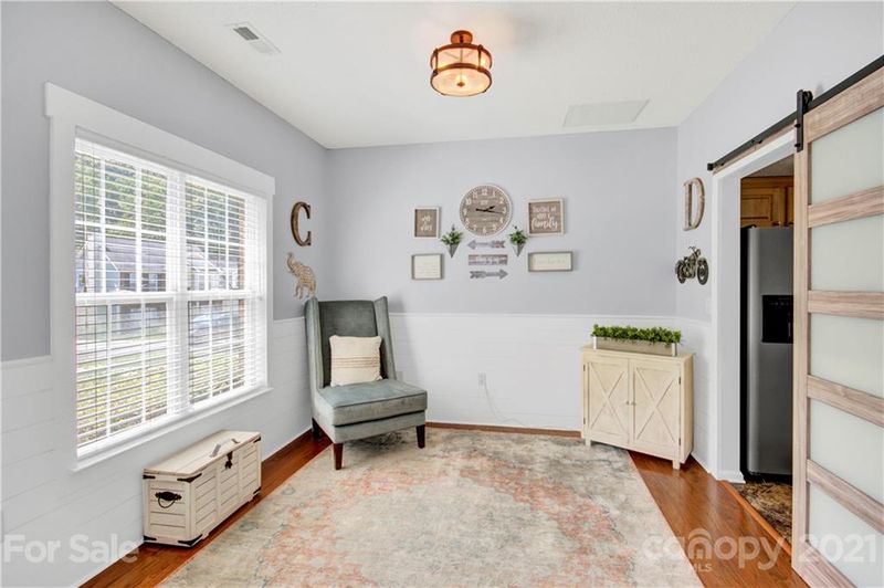 7326 Frances Irene Dr, Charlotte, NC 28215