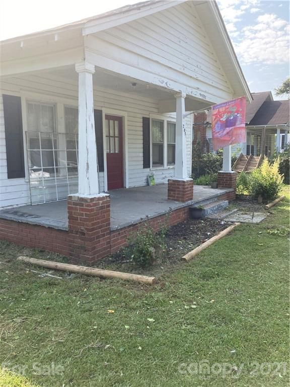 208 N Ingram St, Kershaw, SC 29067