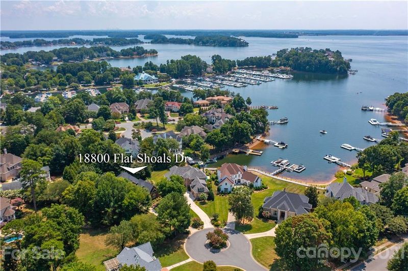 18800 Flat Shoals Dr, Cornelius, NC 28031