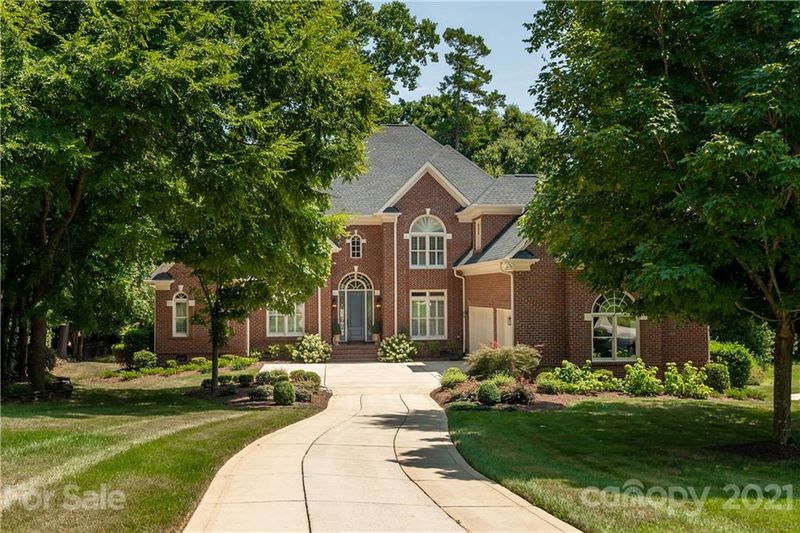 18800 Flat Shoals Dr, Cornelius, NC 28031