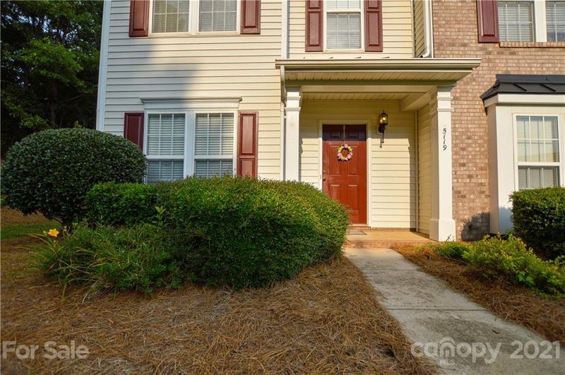 5119 Lakeridge Commons Dr, Charlotte, NC 28269