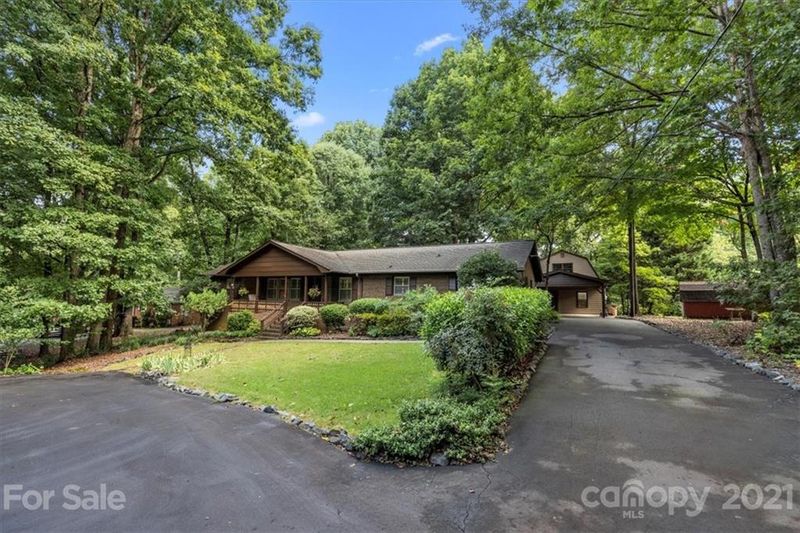 308 Jackson Pl, Matthews, NC 28104