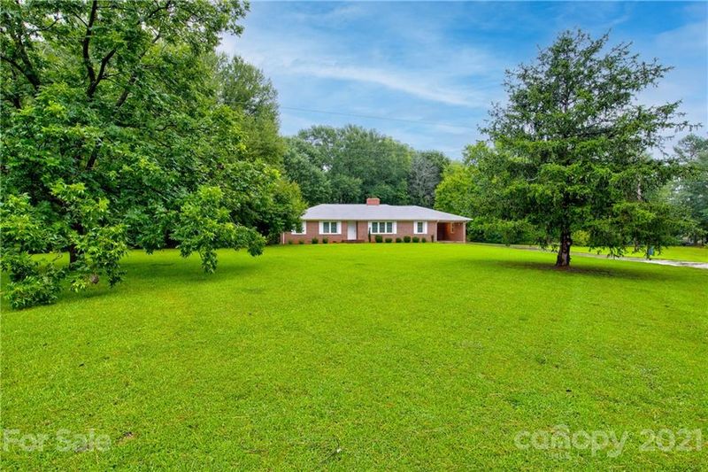 1021 Edgar Dr, Lancaster, SC 29720