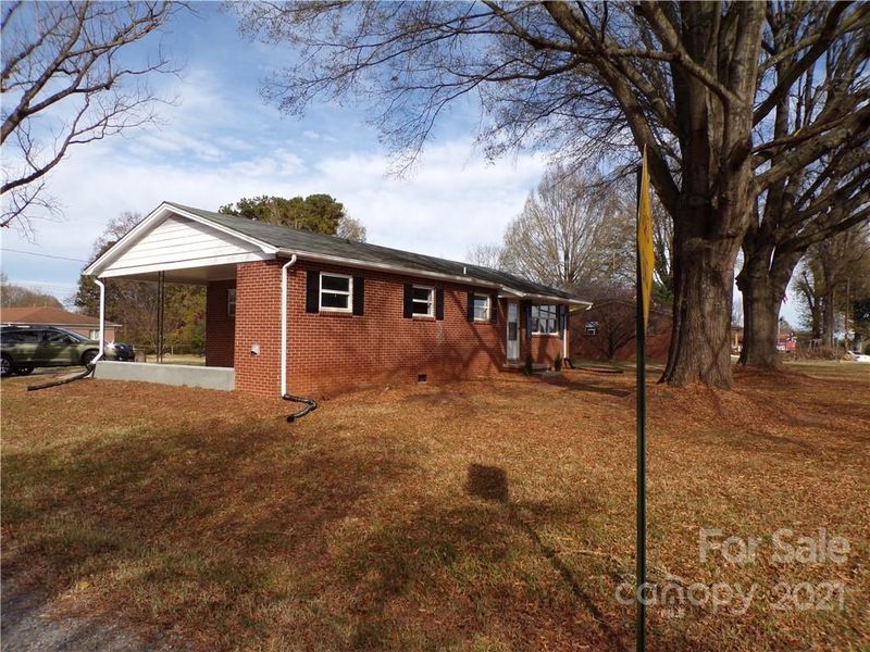 110 Lineberger Rd SE, Conover, NC 28613