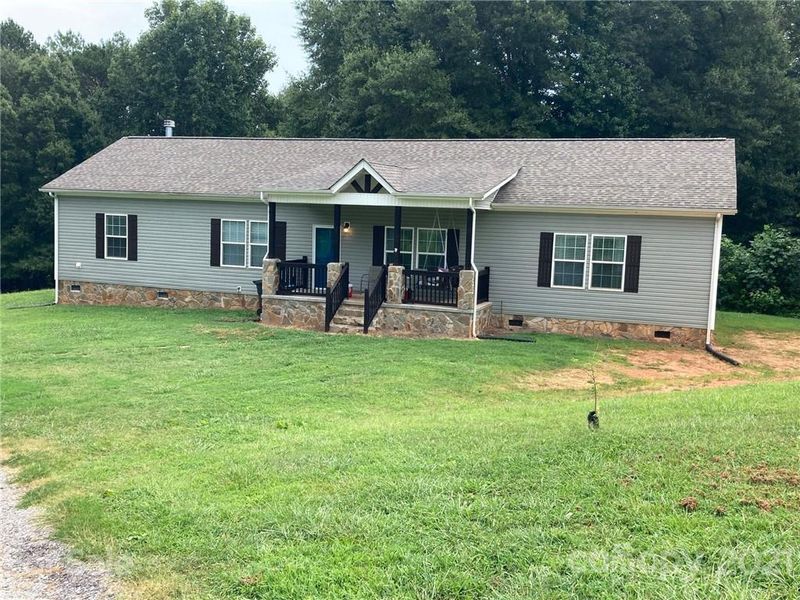 716 Kiser Dairy Rd, Dallas, NC 28034