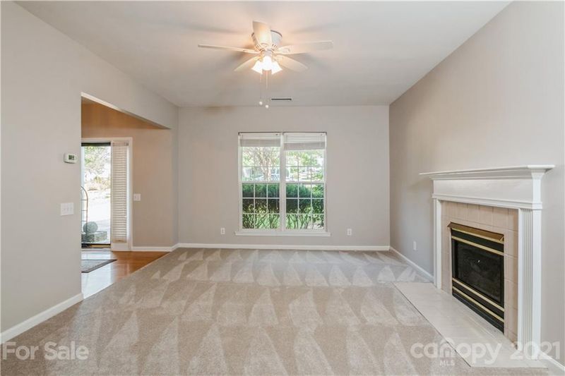 705 Clearbrook Rd, Matthews, NC 28105