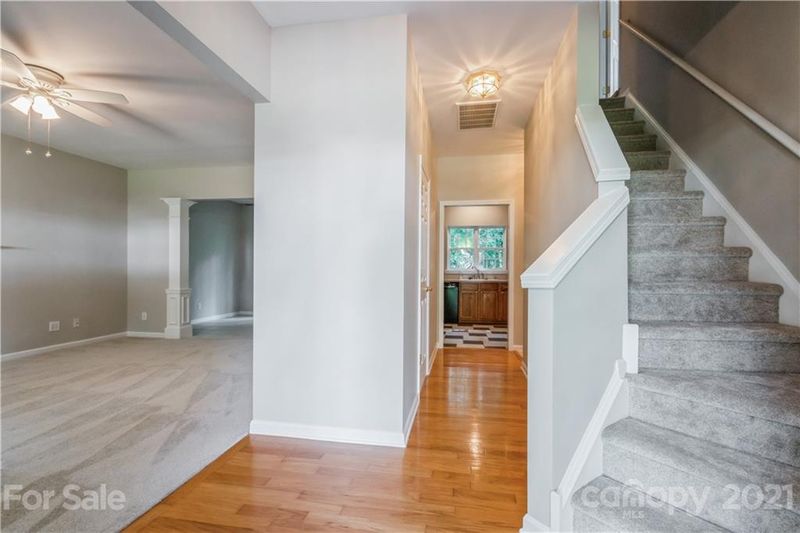 705 Clearbrook Rd, Matthews, NC 28105