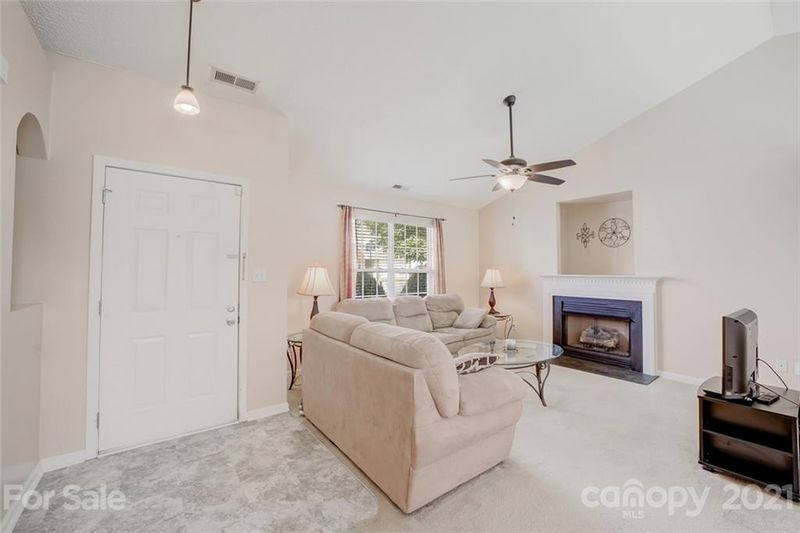 5816 Bridgeway Dr, Indian Trail, NC 28079