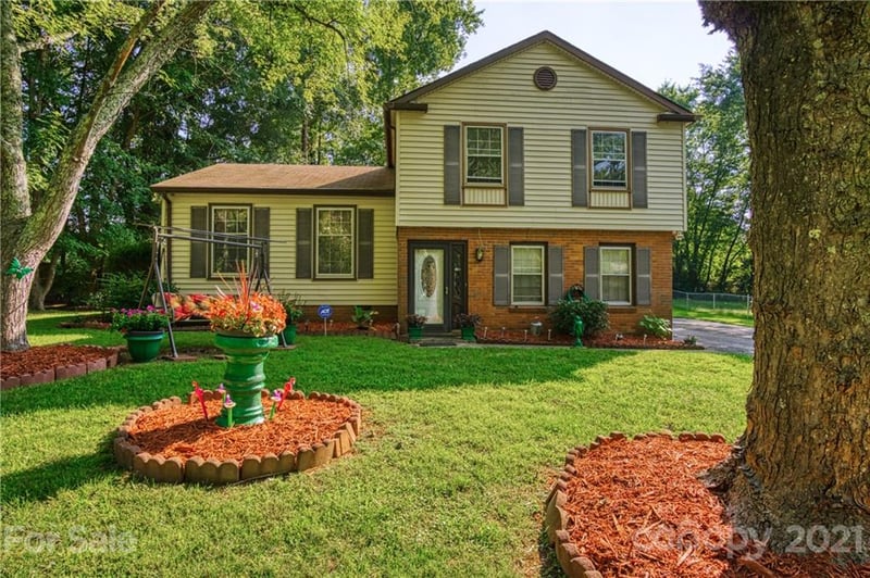 6222 Bonnybrook Ln, Charlotte, NC 28212