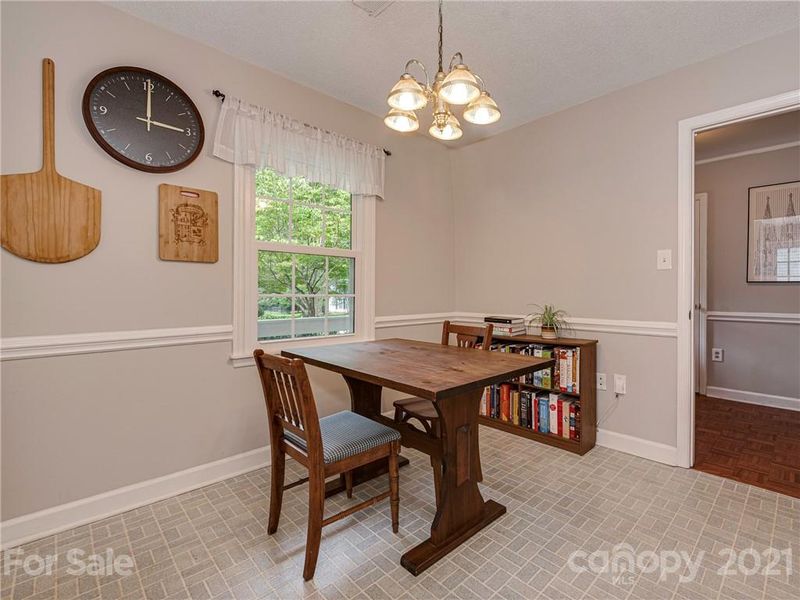 714 Hammermill Rd, Charlotte, NC 28270