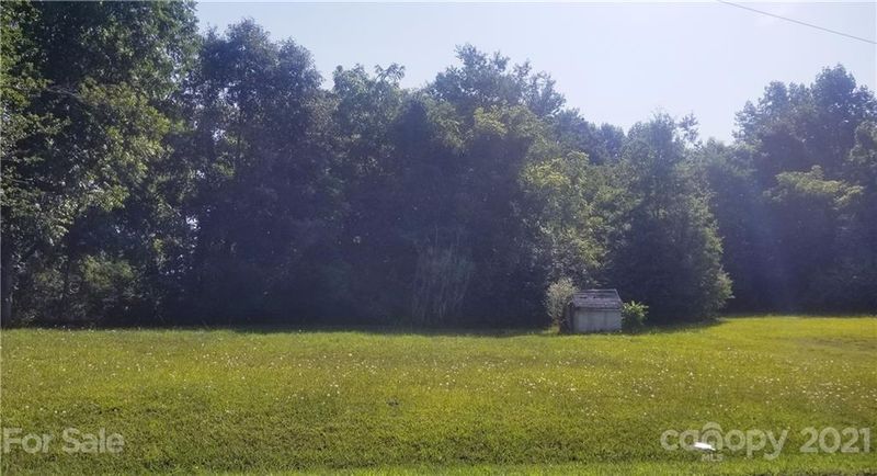 1129 Edgewood Rd, Bessemer City, NC 28016