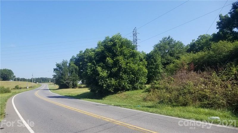 1129 Edgewood Rd, Bessemer City, NC 28016