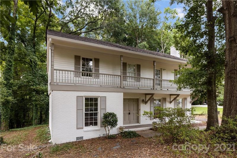 6813 Dulverton Dr, Charlotte, NC 28226