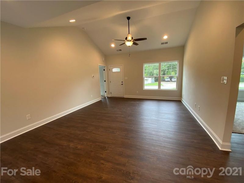 111 Richland St, Clover, SC 29710