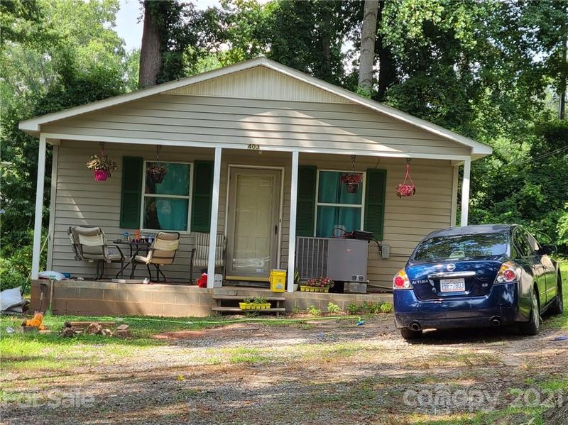 403 E Lee St, Bessemer City, NC 28016