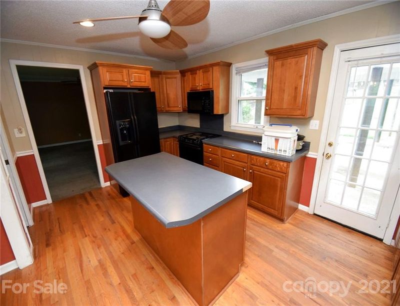2176 Knox Rd, Clover, SC 29710