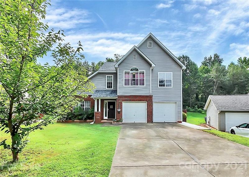 5124 Rosemede Dr, Charlotte, NC 28227