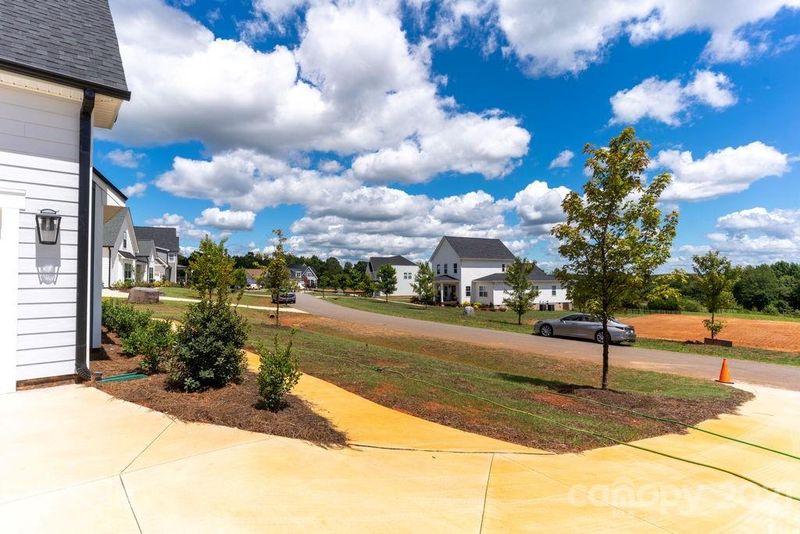 3733 Old Village Dr, Maiden, NC 28650