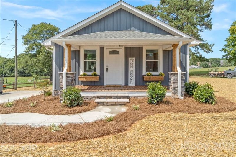 804 Fairway Dr, Kannapolis, NC 28081