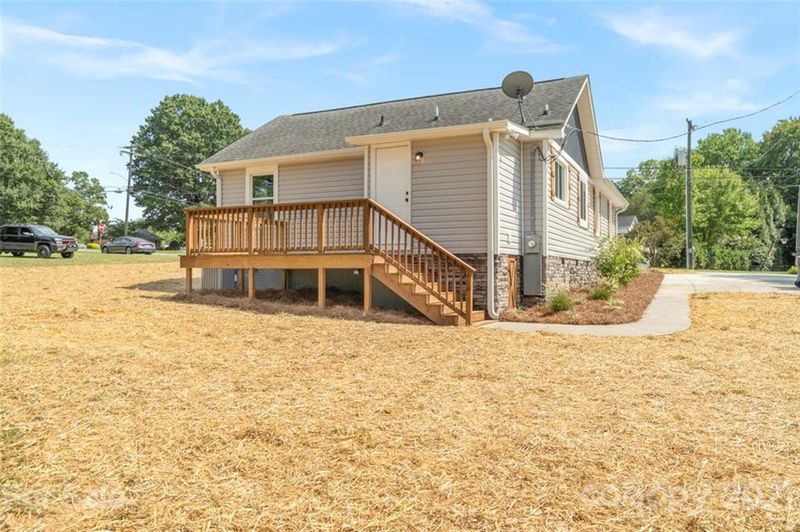 804 Fairway Dr, Kannapolis, NC 28081