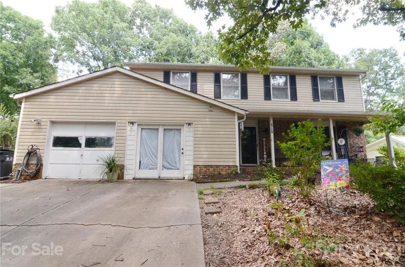 6729 Rollingridge Dr, Charlotte, NC 28211
