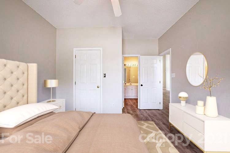 9357 Kimmel Ln, Charlotte, NC 28216