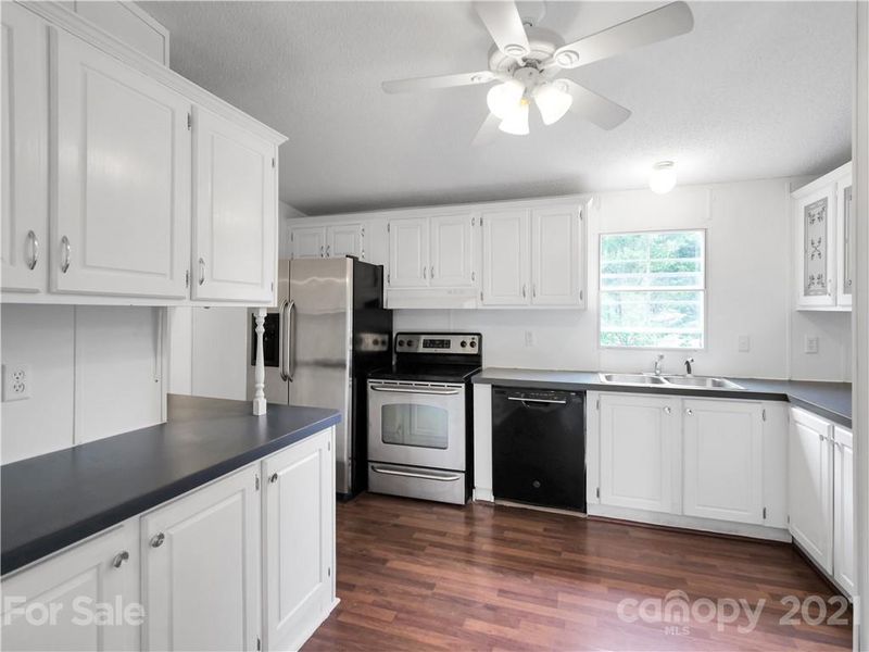 856 Joseph Antoon Cir, Stanley, NC 28164