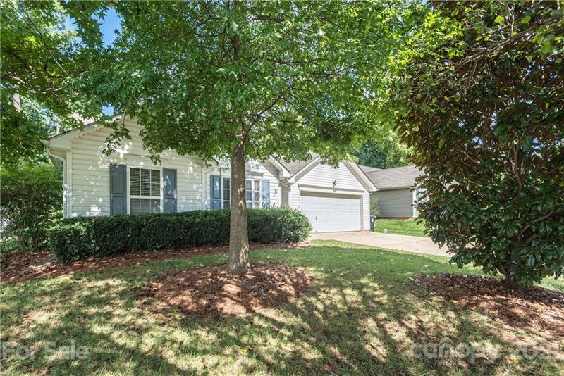 460 Riverglen Dr NW, Concord, NC 28027