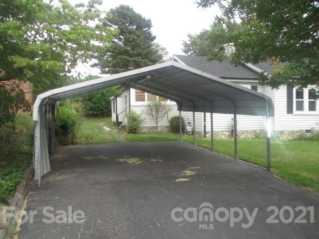 325 24th St, Hickory, NC 28602