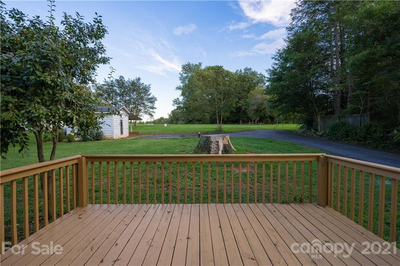 2289 Claremont Rd, Newton, NC 28658