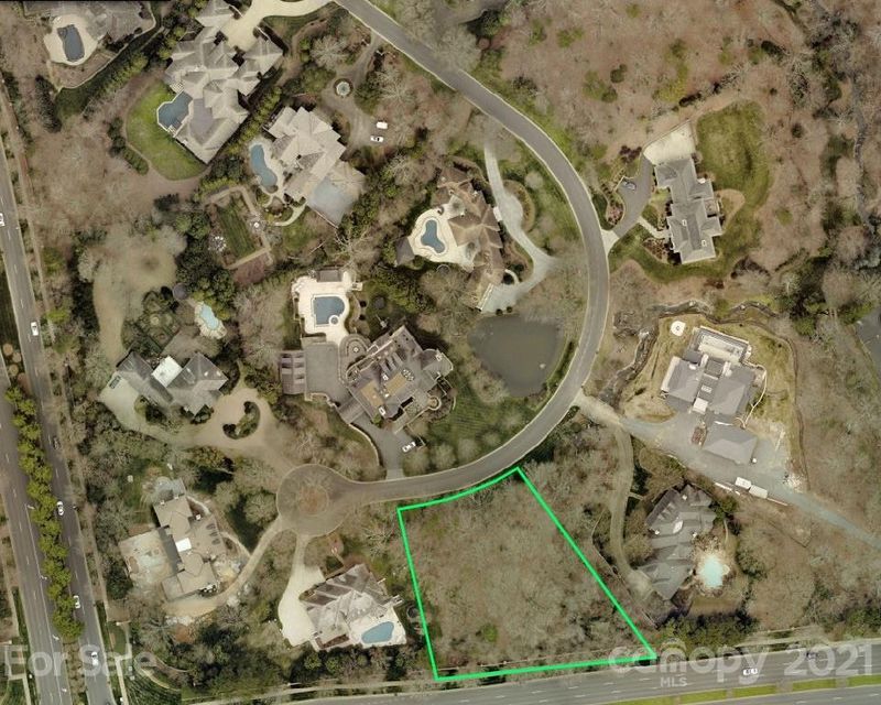 4533 Fox Brook Ln, Charlotte, NC 28211
