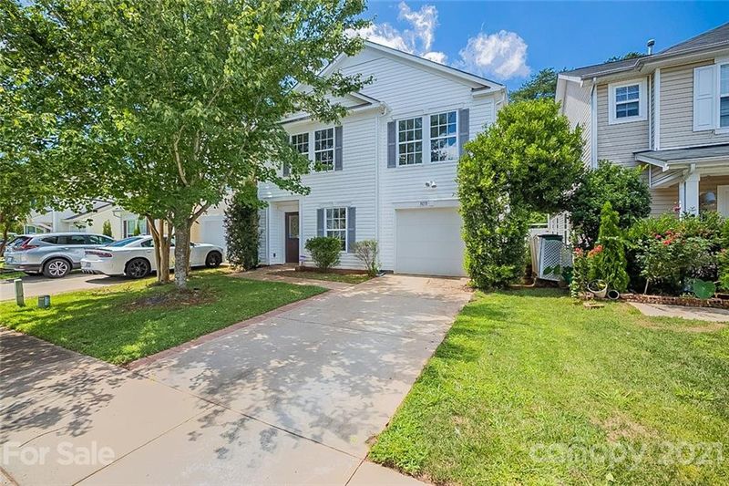 7655 Monarch Birch Ln, Charlotte, NC 28215
