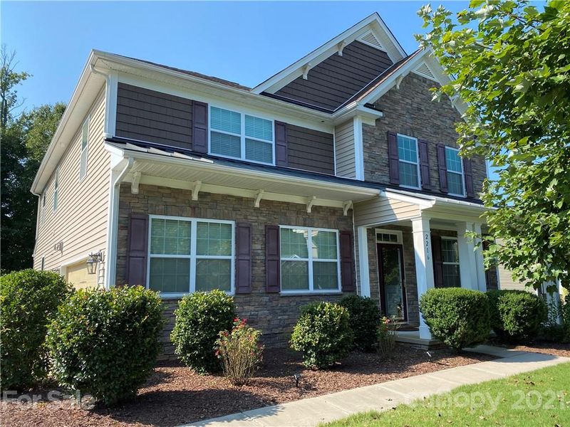 2216 Chapel Gate Dr, Rock Hill, SC 29732