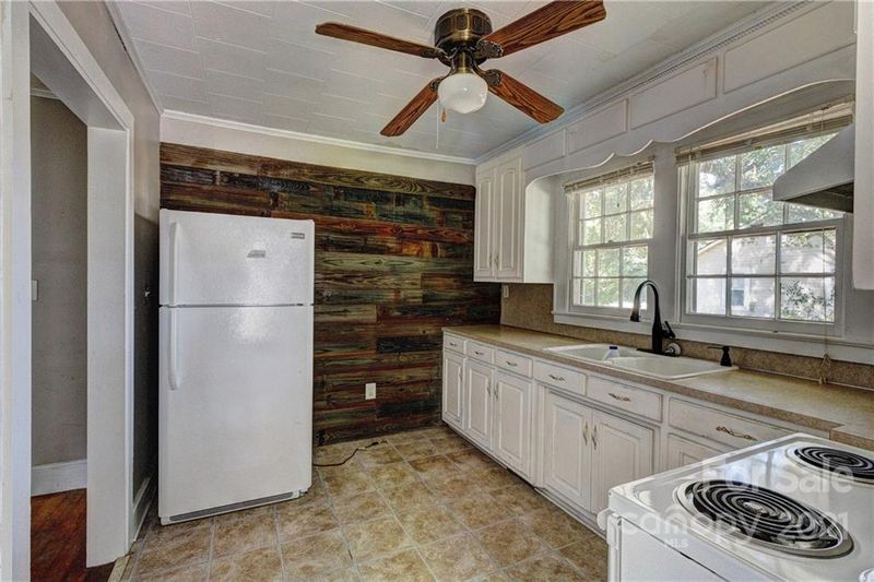 114 Dick Beam Rd, Cherryville, NC 28021