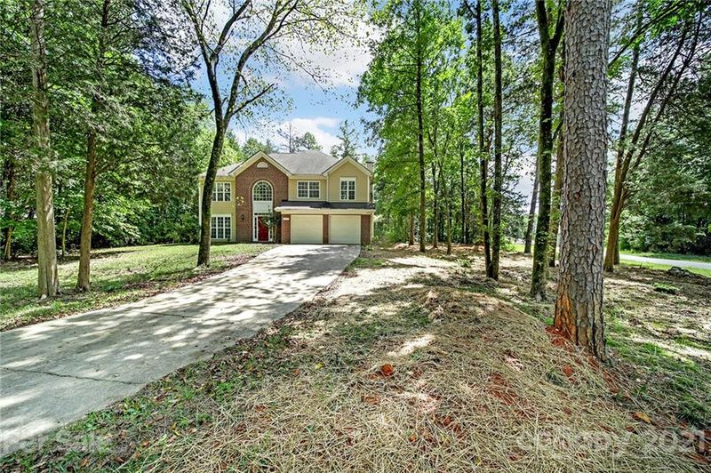 13010 Homewood Dr, Charlotte, NC 28262