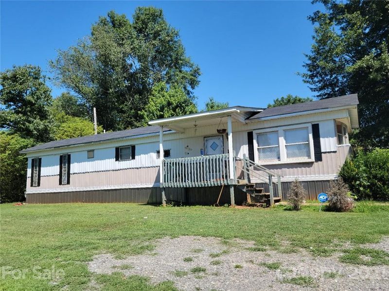 113 Reid St, Lincolnton, NC 28092