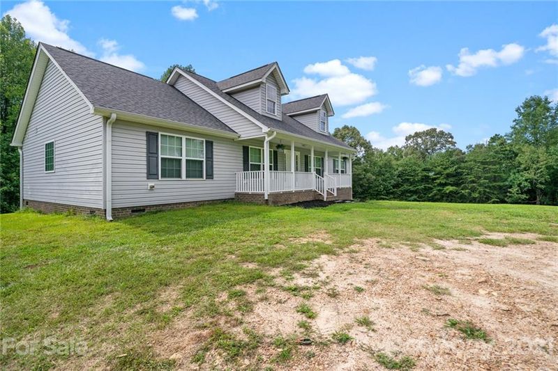 1174 S Rutherford St, Blacksburg, SC 29702