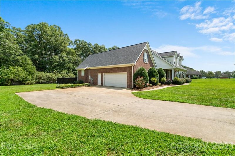 6745 Edwards Farm Ln, Monroe, NC 28110