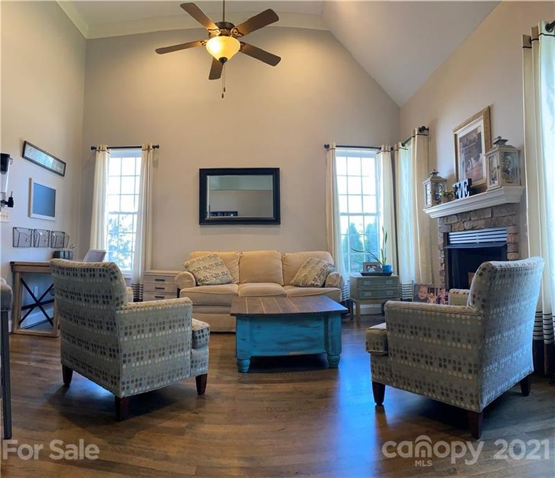 6176 Willow Farm Dr, Denver, NC 28037