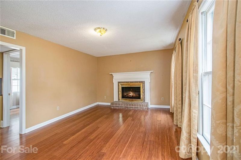8625 Stoneface Rd, Charlotte, NC 28214