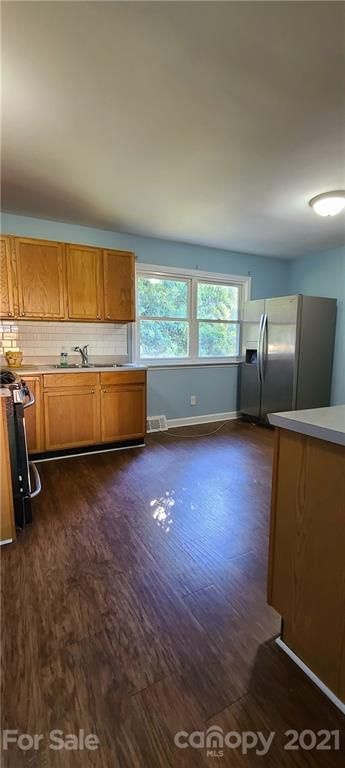 9513 Greyleaf Pl, Charlotte, NC 28210