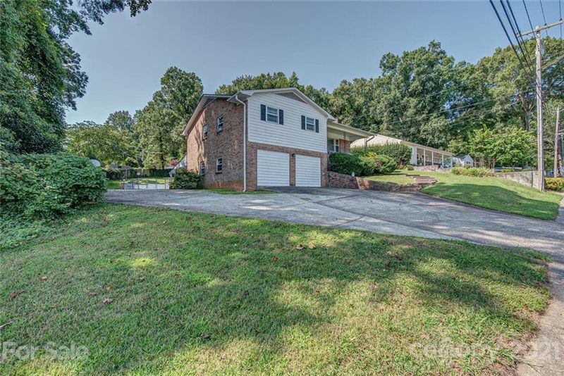 829 Garrison Blvd, Gastonia, NC 28052