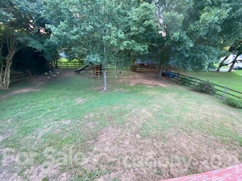 8404 Duckwood Ln, Charlotte, NC 28215