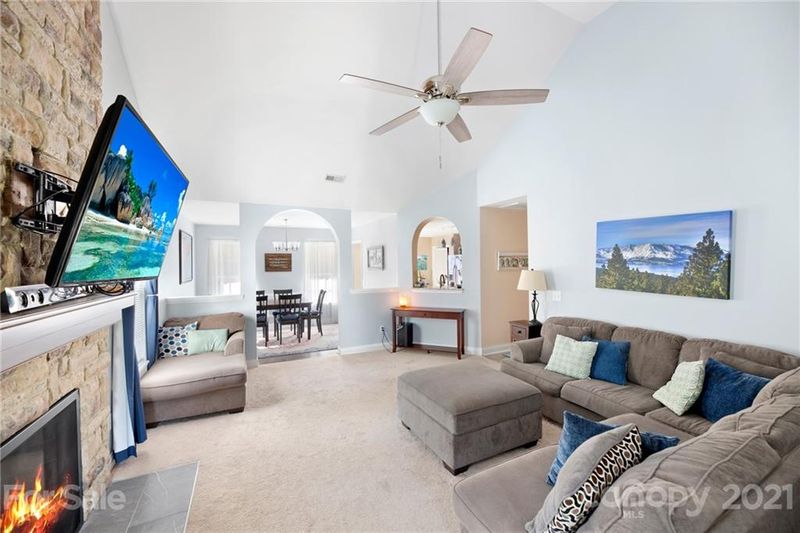 2301 Gleneagles Dr, Monroe, NC 28110