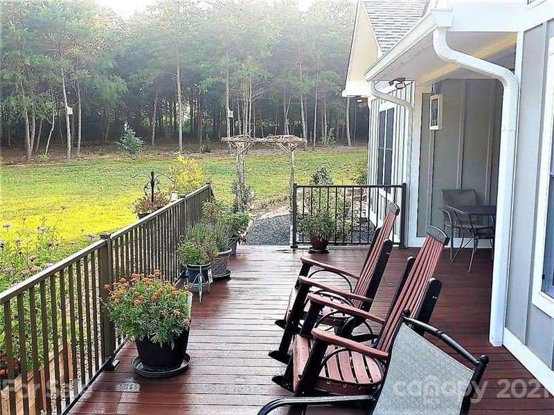 619 Sloans Mill Rd, Olin, NC 28660