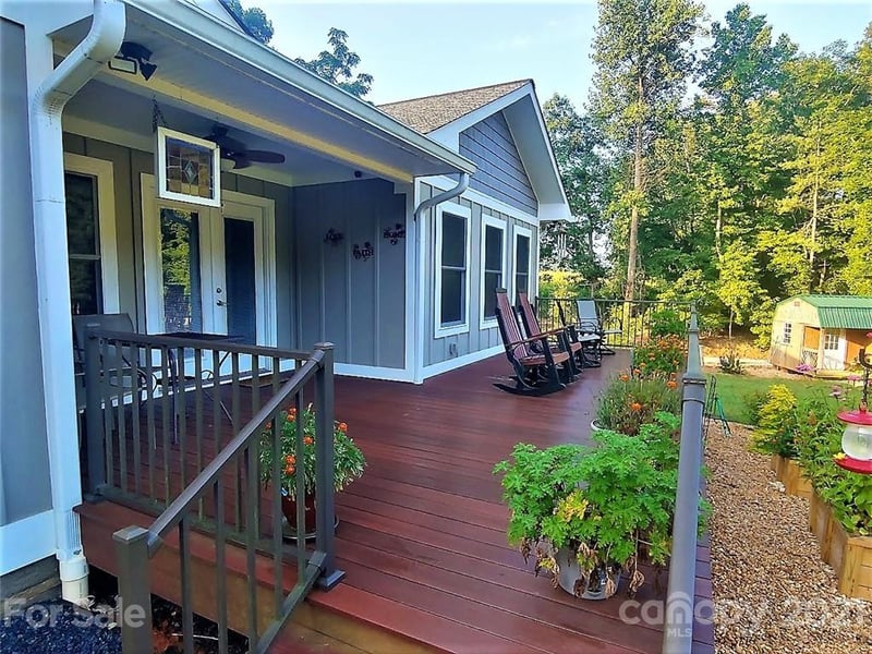 619 Sloans Mill Rd, Olin, NC 28660