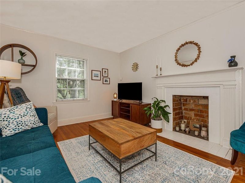 2426 Bay St, Charlotte, NC 28205