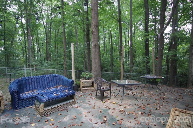413 Saddlewood Dr, Gastonia, NC 28056