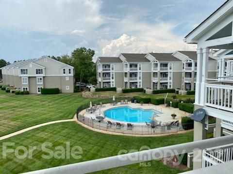 1342 Torrence Cir, Davidson, NC 28036