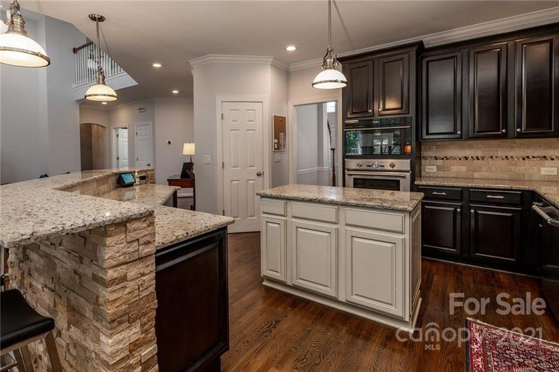 10135 Devonshire Dr, Huntersville, NC 28078
